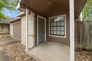 12323 Emery Oaks Rd, Austin, TX 78758 - Photo 3