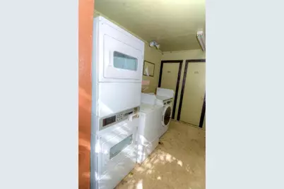 400 W 34th Street #206, Austin, TX 78705 - Photo 7