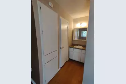 400 W 34th Street #206, Austin, TX 78705 - Photo 5