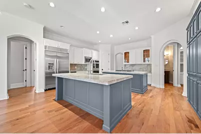 8513 Chalk Knoll Drive, Austin, TX 78735 - Photo 9
