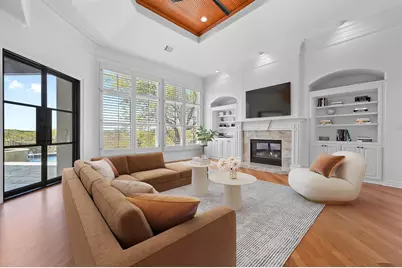 8513 Chalk Knoll Drive, Austin, TX 78735 - Photo 11