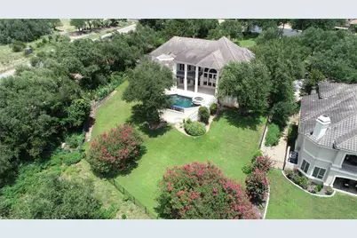8513 Chalk Knoll Drive, Austin, TX 78735 - Photo 35