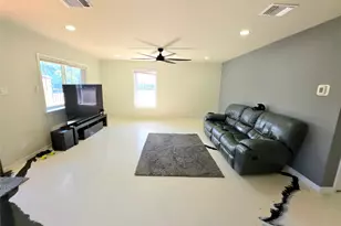2201 Teri Rd, Austin, TX 78744 - Photo 15