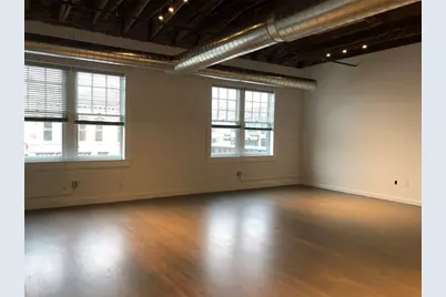 102 E 2nd Street #202, Taylor, TX 76574 - Photo 5