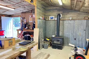 1093 County Road 205 Rd, Giddings, TX 78942 - Photo 31