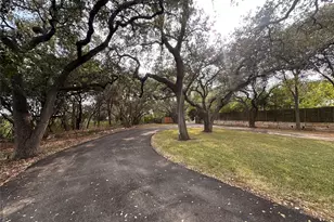 1302 Ridgecrest Dr, Austin, TX 78746 - Photo 3