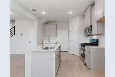 335 Young Street, Buda, TX 78610 - Photo 5