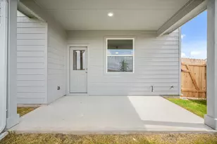 335 Young St, Buda, TX 78610 - Photo 17