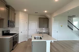 335 Young St, Buda, TX 78610 - Photo 3
