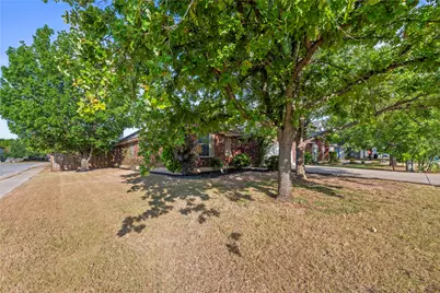 701 Sparkling Brook Lane, Leander, TX 78641 - Photo 33
