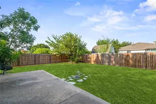 701 Sparkling Brook Ln, Leander, TX 78641 - Photo 5