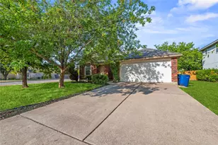 701 Sparkling Brook Ln, Leander, TX 78641 - Photo 3