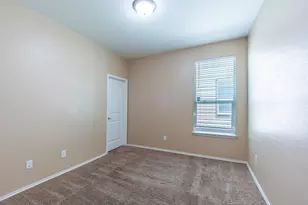 12416 Dwight Eisenhower St, Manor, TX 78653 - Photo 11