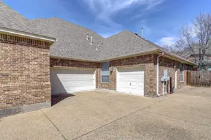 2785 Lake Forest Dr, Round Rock, TX 78665 - Photo 3