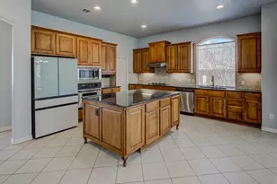 2785 Lake Forest Dr, Round Rock, TX 78665 - Photo 11