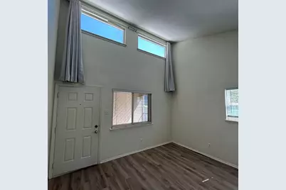 1106 W 22nd 1/2 Street #7, Austin, TX 78705 - Photo 9