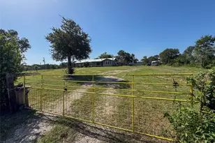 2813 Hwy 21 W, Dale, TX 78616 - Photo 21