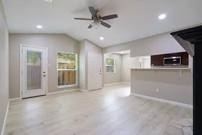 13300 Cowdray Park #B, Austin, TX 78729 - Photo 7