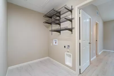 13300 Cowdray Park #B, Austin, TX 78729 - Photo 17