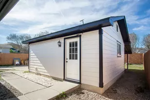 17921 Powder Creek Dr, Manor, TX 78653 - Photo 15