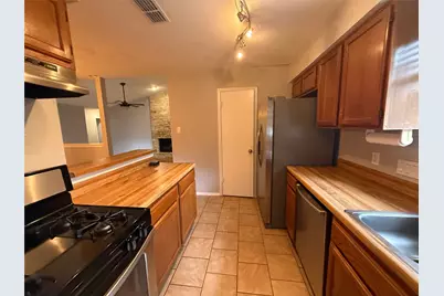 2811 Crownspoint Drive, Austin, TX 78748 - Photo 3