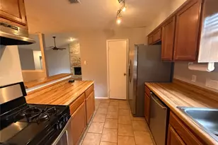 2811 Crownspoint Dr, Austin, TX 78748 - Photo 3