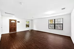 7908 Running Water Dr, Austin, TX 78747 - Photo 5