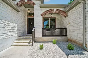 284 Moku Manu Dr, Bastrop, TX 78602 - Photo 5