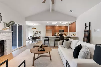 10106 Lindshire Lane, Austin, TX 78748 - Photo 5