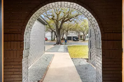 10106 Lindshire Lane, Austin, TX 78748 - Photo 3