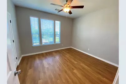 400 West Street #C, Hutto, TX 78634 - Photo 5
