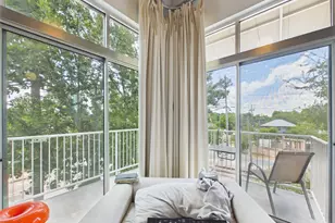 2401 E 6th St, Austin, TX 78702 - Photo 9