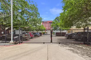 2401 E 6th St, Austin, TX 78702 - Photo 23
