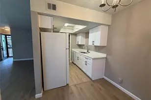 2600 Penny Ln, Austin, TX 78757 - Photo 3