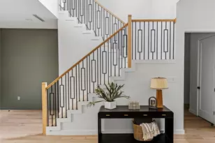 705 E 50th St, Austin, TX 78751 - Photo 23