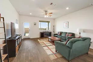 208 Abby Rd, Georgetown, TX 78626 - Photo 3