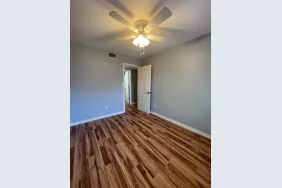 1303 Pendergrass Street, Lockhart, TX 78644 - Photo 11