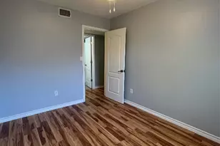 1303 Pendergrass St, Lockhart, TX 78644 - Photo 11