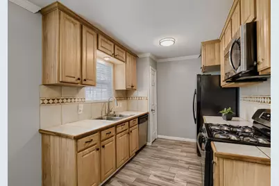 4801 Saguaro Road, Austin, TX 78744 - Photo 9