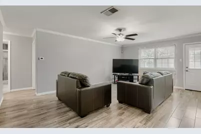 4801 Saguaro Road, Austin, TX 78744 - Photo 3