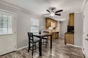 4801 Saguaro Rd, Austin, TX 78744 - Photo 7