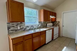 400 Blue Shale Dr, Jarrell, TX 76537 - Photo 11