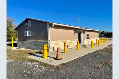 1000 N 5th St Street, Kenedy, TX 78119 - Photo 3