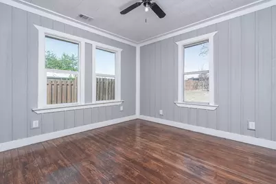 302 N Austin Street, Coupland, TX 78615 - Photo 13