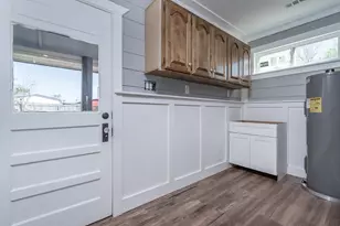 302 N Austin St, Coupland, TX 78615 - Photo 17