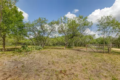 200 Armstrong Road, Lockhart, TX 78644 - Photo 11