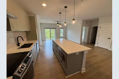 2500 Longview Street #302, Austin, TX 78705 - Photo 7