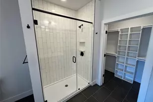2500 Longview St, Austin, TX 78705 - Photo 13