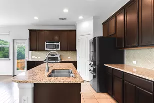 3022 Sea Jay Dr, Austin, TX 78745 - Photo 7