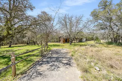 22419 Hazy Hollow Cove, Spicewood, TX 78669 - Photo 17